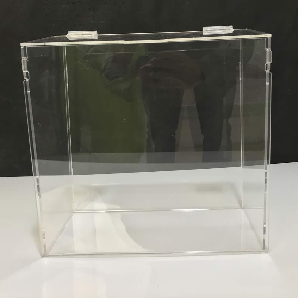 contenitore in plexiglass
