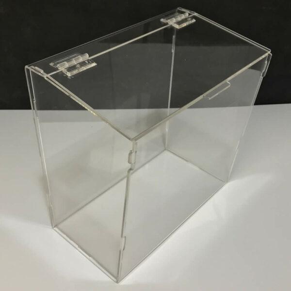 contenitore in plexiglass trasparente