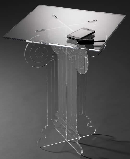 Tavolino in plexiglass